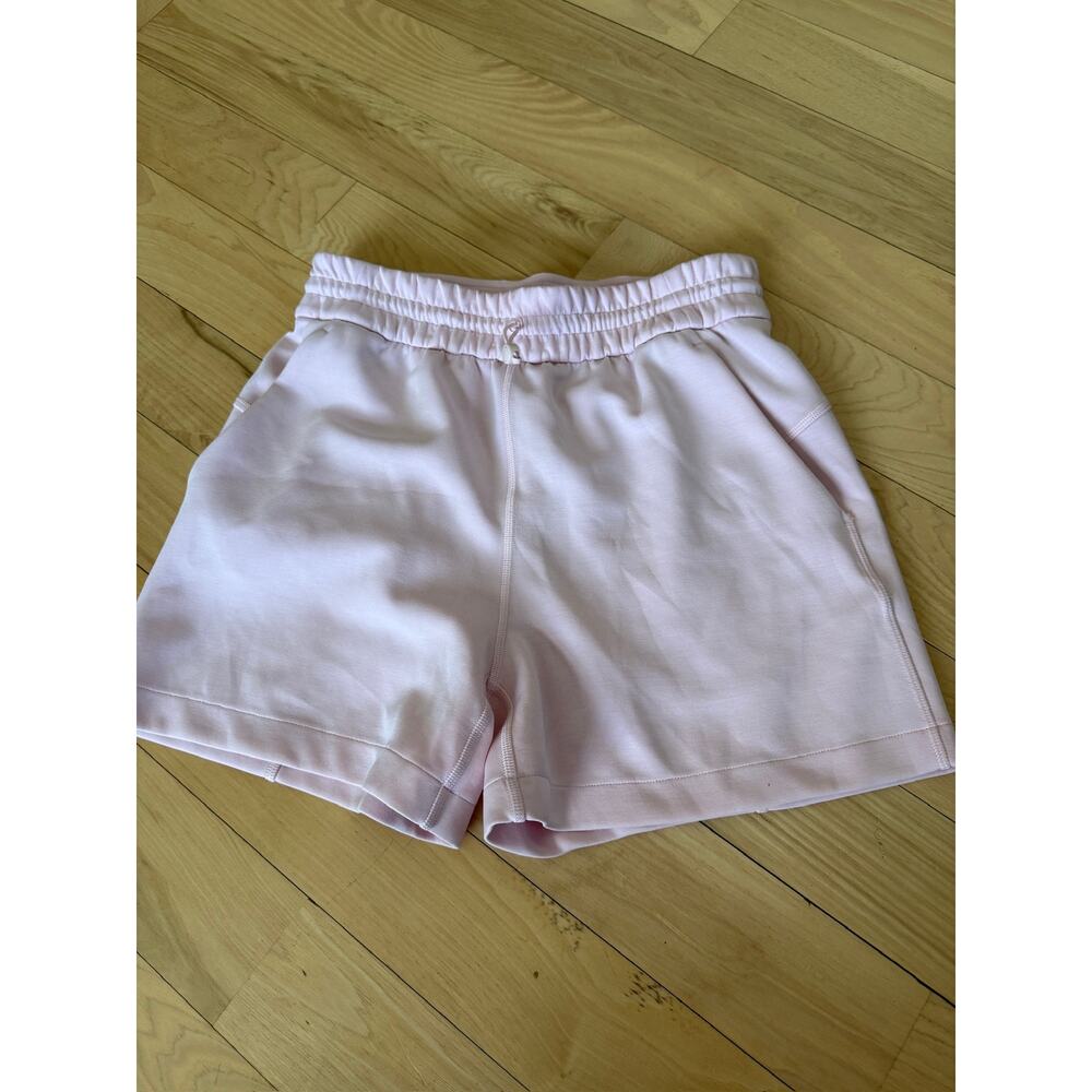 Lululemon Softstreme High-Rise Short 4" - Picture 2 of 7